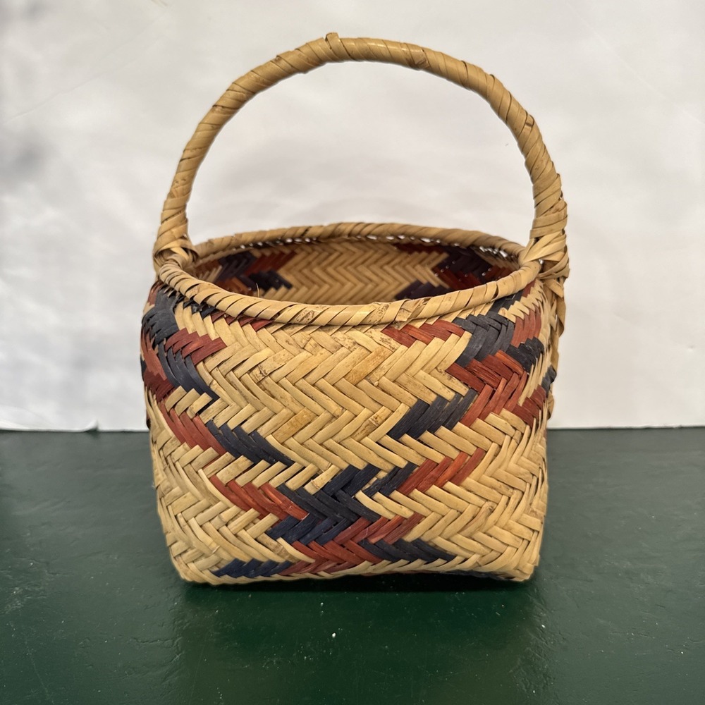 ANTIQUE CHOCTAW Medium Size‎ Basket